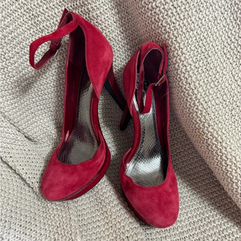 Red‎ Gianni Bini Platform Stiletto Heels, Size 9